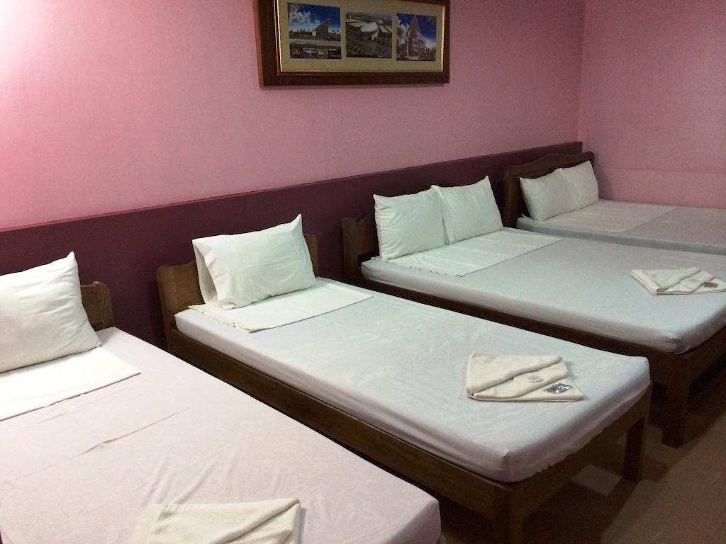 Ysabelle Mansion Bed & Breakfast Puerto Princesa Exterior photo