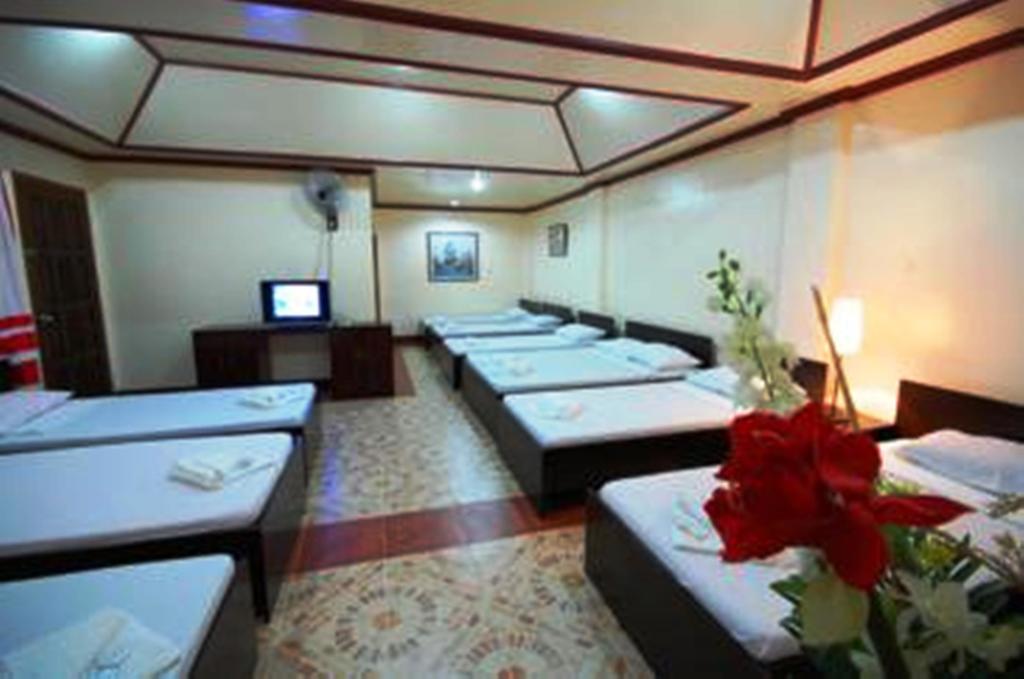 Ysabelle Mansion Bed & Breakfast Puerto Princesa Room photo
