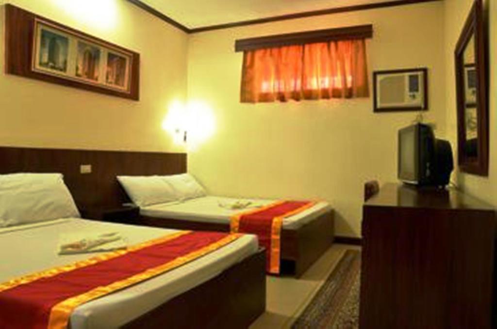 Ysabelle Mansion Bed & Breakfast Puerto Princesa Room photo